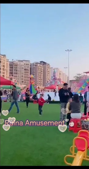 Парк развлечений, детская площадка, качели, летающие кресла, карусели, открытая игровая площадка, аттракционы